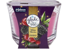 Glade Winter Berries vonná svíčka ve skle 204 g