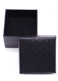 Geschenkbox aus strukturiertem Papier mit Schmuckschwamm schwarz 5,1 x 5 x 3,3 cm 1 Stück