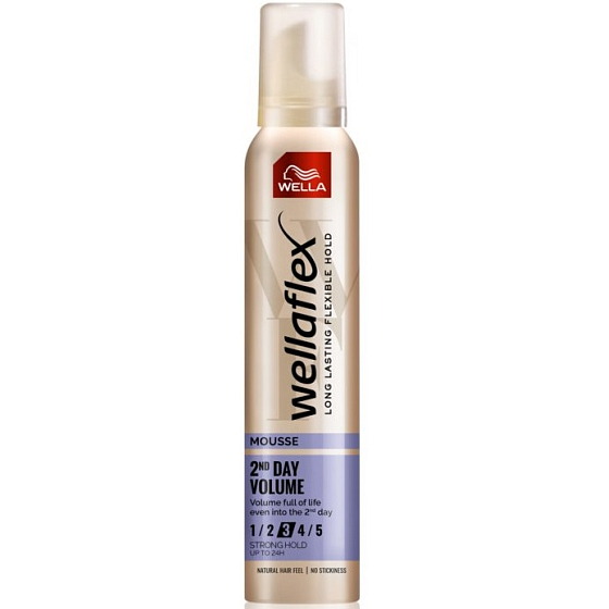 Wella Wellaflex 2-Tage-Volumen starker straffender Schaumhärter 200 ml