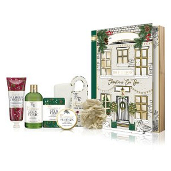 Baylis & Harding Maulbeer-, Mistel- und Cranberry-Badeschaum 300 ml + Seife 150 g + Körperlotion 130 ml + Körperbutter 100 g + weiche Socken + Waschlappen + Türschild, Kosmetikset