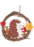 Igel im Weidenkranz zum Aufhängen 11 cm