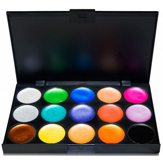 Sei schick! Cremige Farbpalettenpalette mit 15 Lidschatten