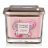 Yankee Candle Salt Mist Peony - Pfingstrose mit Tropfen Meerwasser Soja-Duftkerze Elevation Medium Glas 3 Dochte 347 g