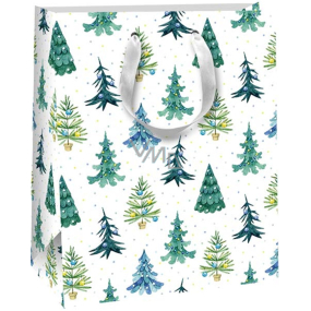 Ditipo Geschenkpapiertüte 18 x 10 x 22,7 cm Weihnachtsglitzer weiß, grüne Bäume