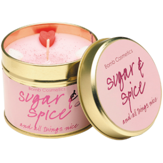 Bomb Cosmetics Würziger Zucker Eine duftende natürliche, handgemachte Kerze in einer Dose kann bis zu 35 Stunden brennen