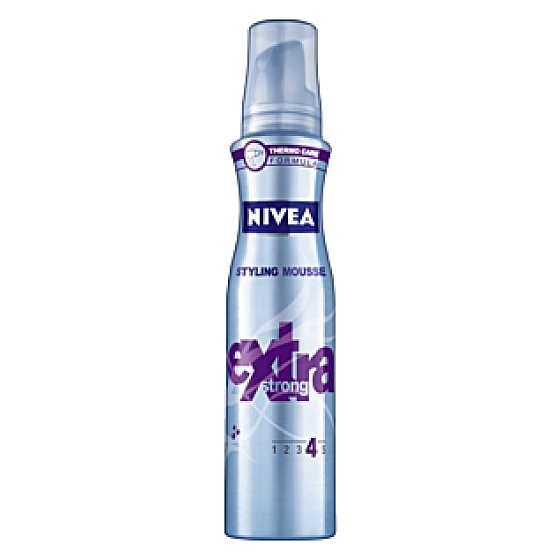 Nivea Create & Fix Extra Strong Extra starker Härtungsschaum Härter 150 ml