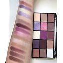 Makeup Revolution neu geladen Visionary Eyeshadow Palette 15 x 1,1 g