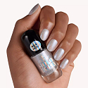Essence Holo Bomb Nagellack mit holographischem Effekt 01 Ridin' Holo 8 ml