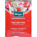 Kneipp ich liebe dich! Badesalz mit natürlichem Himbeer-Extrakt und pflegendem Cranberry-Öl zeigt Ihre Liebe 60 g