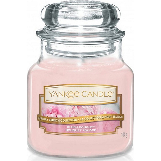 Yankee Candle Blush Bouquet - Duftkerze mit rosa Bouquet Klassisches kleines Glas 104 g