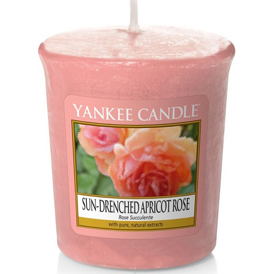 Yankee Candle Sun Drenched Apricot Rose - Gestickte Votivkerze mit Aprikosenrose-Duft 49 g