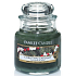 Yankee Candle Christmas Garland - Weihnachtskranz Duftkerze Klassisches kleines Glas 104 g