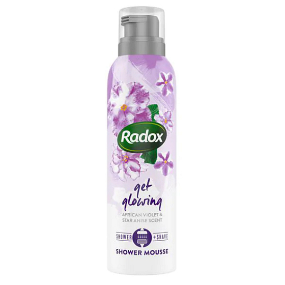 Radox Violets Violets beruhigende Dusche und Rasierschaum, intensive Feuchtigkeitsversorgung, lang anhaltendes Aroma 200 ml