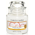 Yankee Candle Snow in Love - Klassische Schneeduftkerze Klassisches kleines Glas 104 g
