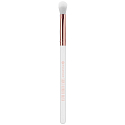 Essence Short Blender Brush Pinsel in der Augenlidfalte
