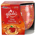 Glade Warm Winter Hug Duftkerze mit Apfel, Zimt und Muskatnuss im Glas Brenndauer bis zu 30 Stunden 120 g