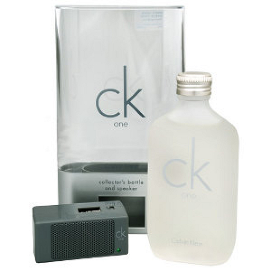 Calvin Klein Ein Eau de Toilette für Männer 100 ml + Lautsprecher für MP3-Player, Unisex-Geschenkset