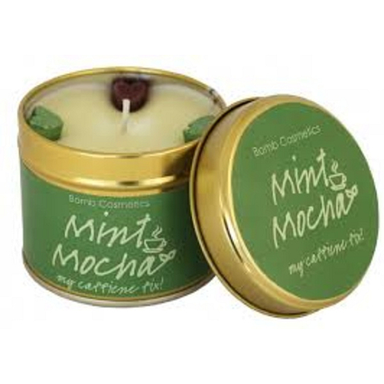 Bomb Cosmetics Mint Mocha Duftende natürliche, handgemachte Kerze in einer Dose kann bis zu 35 Stunden brennen