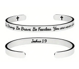 Edelstahlarmband silber mit Gravur Sei stark, sei mutig..., offene Manschette, 6 mm