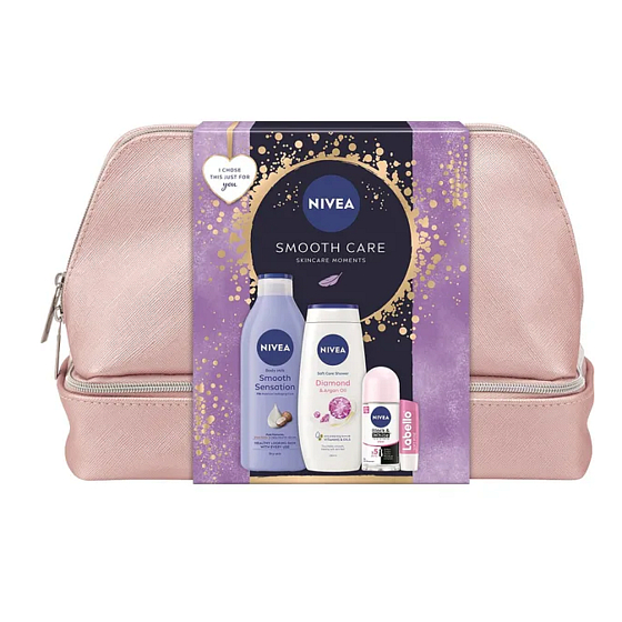 Nivea Smooth Care Smooth Sensation Körpermilch 400 ml + Nivea Diamond & Argan Oil Duschgel 250 ml + Nivea Invisible Black & White Clear Antitranspirant Roll-on 50 ml + Labello Soft Rosé Lippenbalsam 4,8 g + Kosmetiktasche, Kosmetikset für Frauen