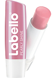 Labello Pearly Shine, Lippenbalsam mit Extrakten aus Perlen und Seide, 4,8 g