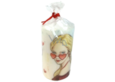 Emocio Love - Mädchen mit Brille, Herz weiße Kerze Zylinder 60 x 110 mm