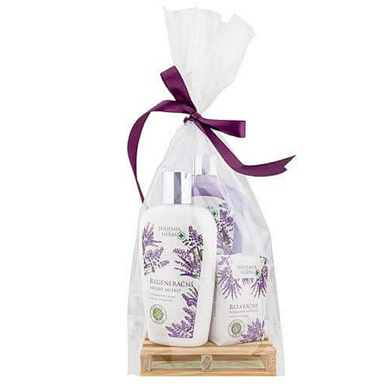 Bohemia Gifts Botanica Lavendel Flüssigseife 300 ml + Körperlotion 250 ml + feste Seife 100 g, Kosmetikset aus Holzpalette