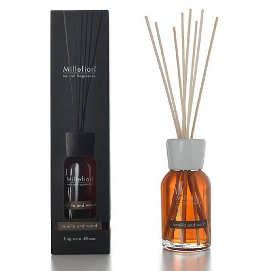 Millefiori Milano Natural Vanilla & Wood - Vanille- und Holzdiffusor 100 ml + 7 Stiele 25 cm lang für kleinere Räume dauert 5-6 Wochen