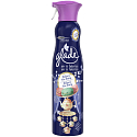 Glade Velvet Tea Party Air & Fabrics Lufterfrischer Spray 275 ml + Duftkerze in Glas Brenndauer bis zu 30 Stunden 120 g, Geschenkset