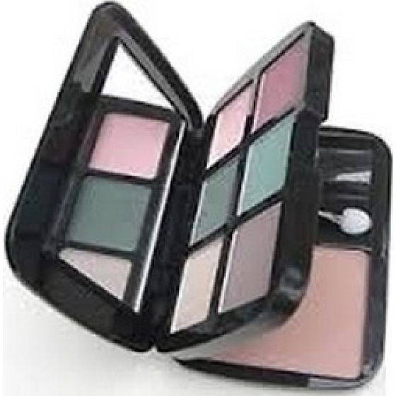 Chit Chat! Layered Compact Kosmetikpalette 1 Stück