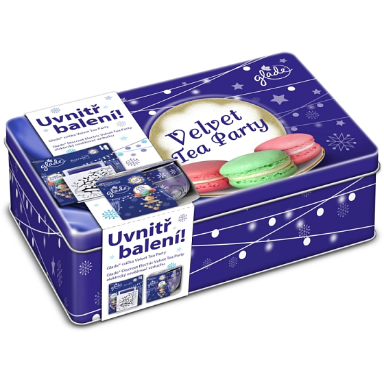 Glade by Brise Velvet Tea Party elektrischer Lufterfrischer 8 g + Duftkerze in Glas Brenndauer bis zu 30 Stunden 120 g, Geschenkset