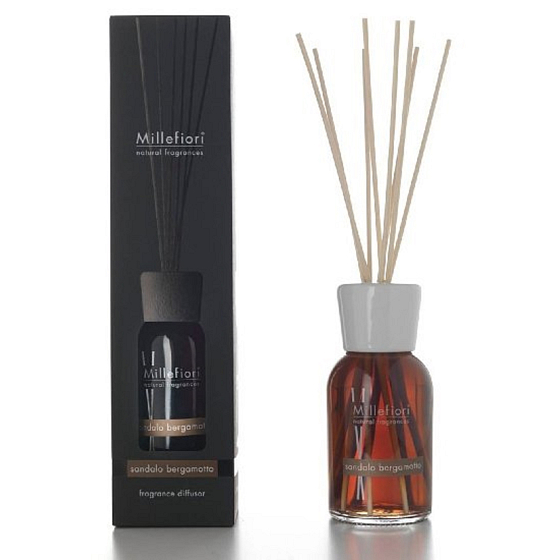 Millefiori Milano Natural Sandalo Bergamotto - Sandelholz und Bergamotte Diffusor 250 ml + 8 Stäbchen mit einer Länge von 30 cm für mittelgroße Räume, hält mindestens 3 Monate