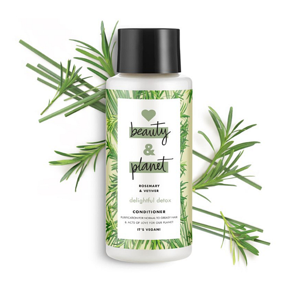 Love Beauty & Planet Rosmarin und Vetiver Detox-Reinigungsspülung für normales bis fettiges Haar 400 ml