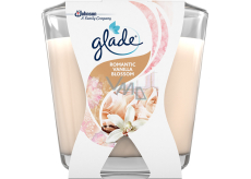 Glade svíčka vonná Maxi Romantic Vanilla Blossom, 204 g