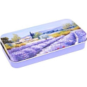 Esprit Provence Lavendel Toilettenseife 60 g + Duftbeutel + Handcreme 30 ml + Blechdose mit einem Bild von Lavendelreihen, Kosmetikset für Damen