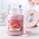 Yankee Candle Peony - Duftkerze mit Pfingstrose Klassisches mittleres Glas 411 g