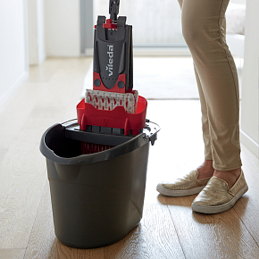 Vileda Ultramax Eimer mit Presskorb, Volumen 10 l