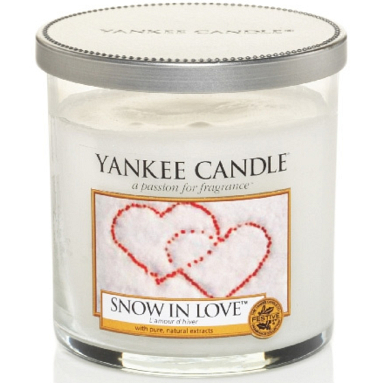 Yankee Candle Snow in Love - Dekor kleine Duftkerze klein 198 g