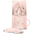 Grace Cole Sweet Vanilla & Almond Glaze Schlafmaske + duftender Körperspray 100 ml + Handcreme 50 ml + großer Becher, Kosmetikset für Damen