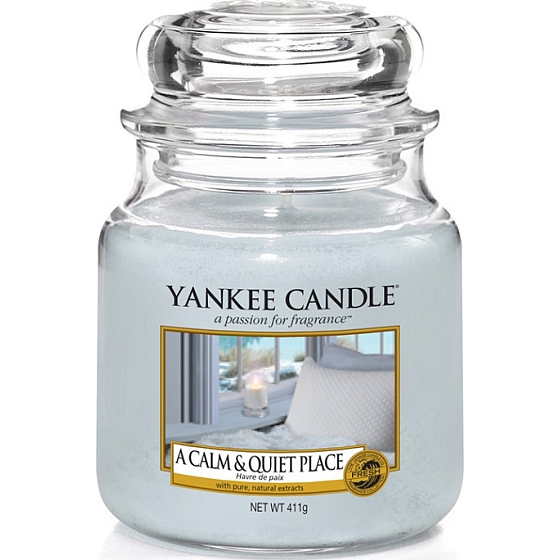 Yankee Candle A Calm & Quiet Place - Ruhiger und stiller Ort Duftkerze Classic mittleres Glas 411 g